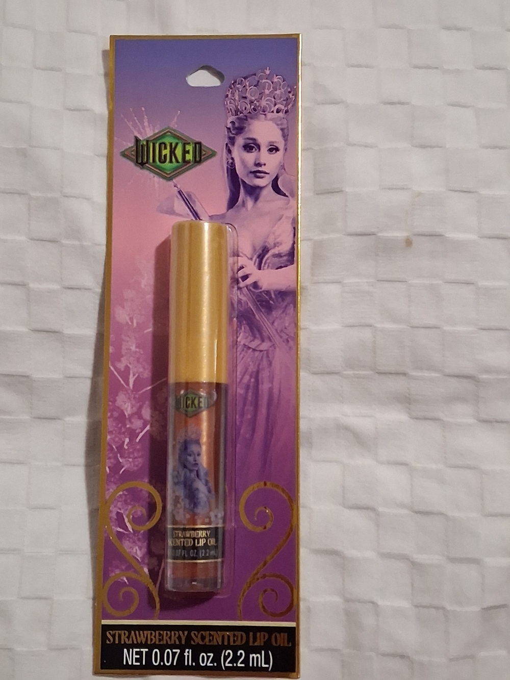 Strawberry Scented Lip Oil - Pink Shine
